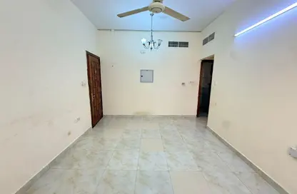 شقة - غرفة نوم - 1 حمام للايجار في طريق فاير ستاشن - مويلح - الشارقة