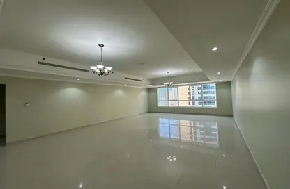 Apartment - 3 Bedrooms - 4 Bathrooms for rent in Al Mamzar - Al Mamzar - Sharjah - Sharjah