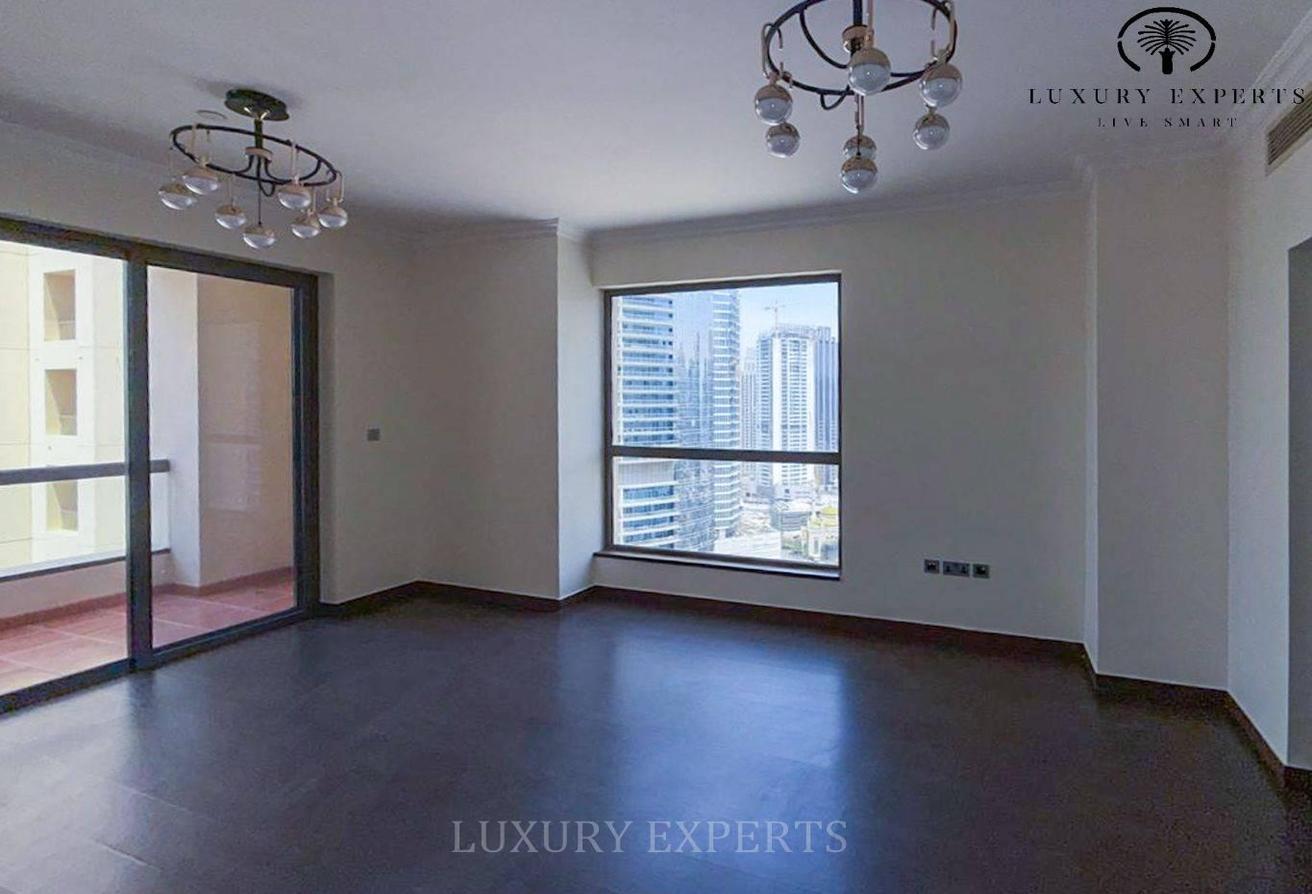 Spacious 4BR + Maid | Big Layout | Prime JBR photo 13