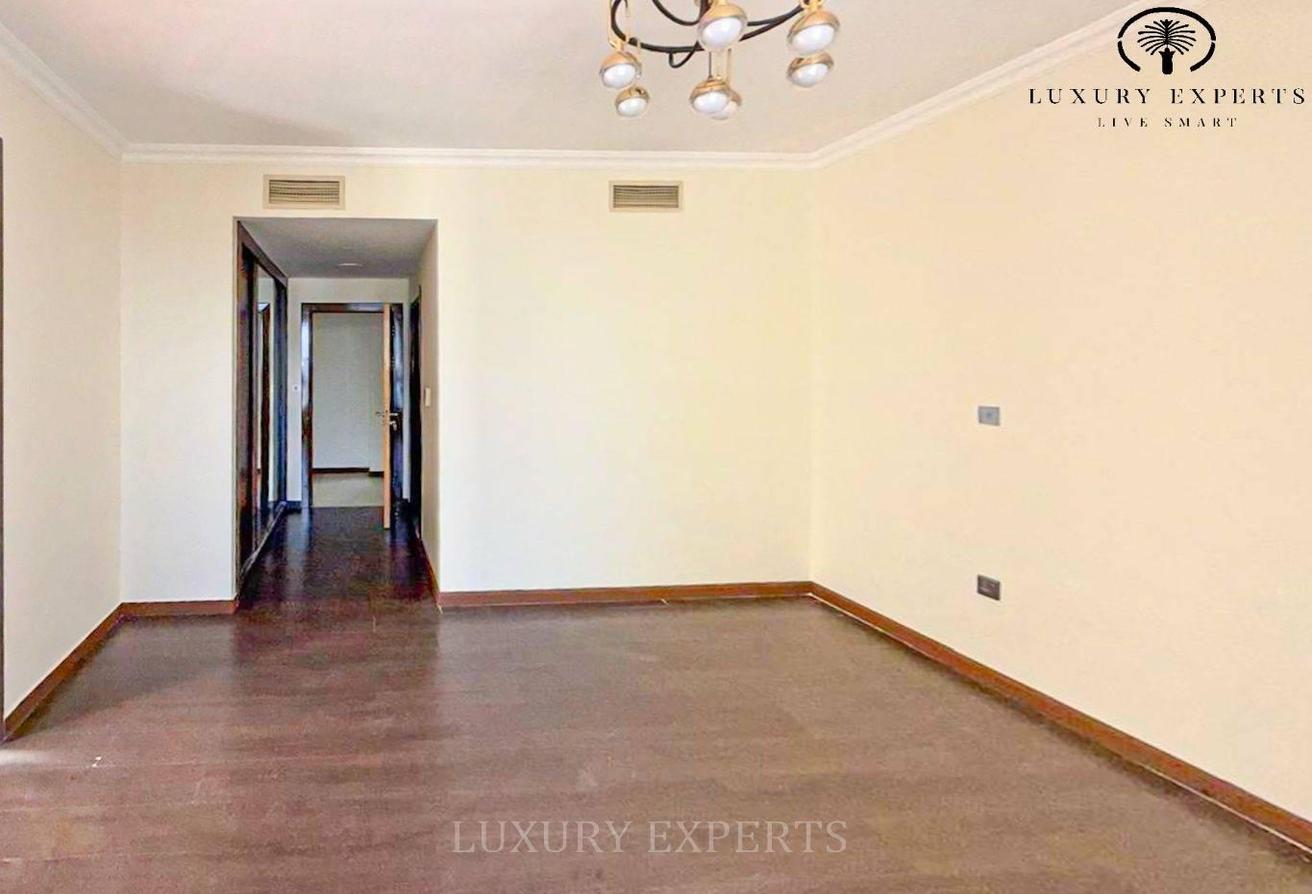 Spacious 4BR + Maid | Big Layout | Prime JBR photo 11