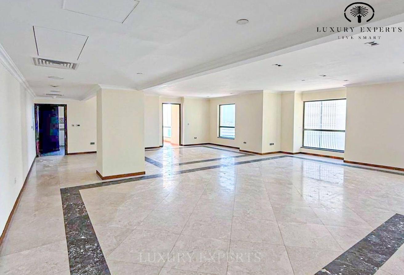 Spacious 4BR + Maid | Big Layout | Prime JBR photo 5