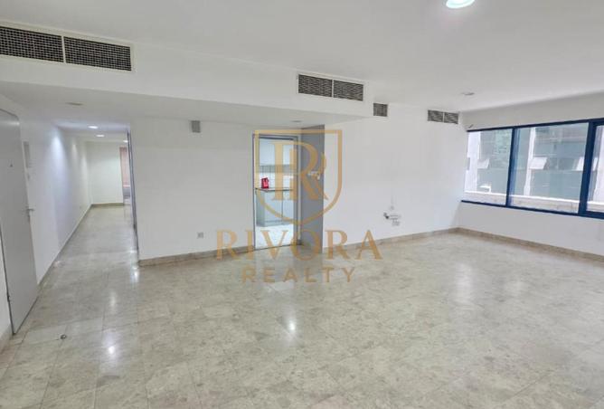 104182440 - Property Main Image