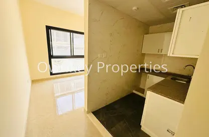 شقة - 1 حمام للايجار في مبنى بازا - الكرامة - دبي