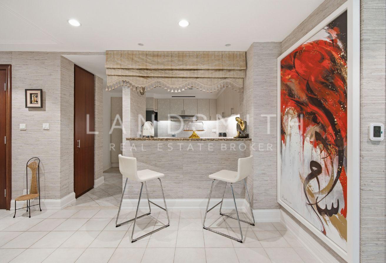 Spacious Bright Apartment | Study | Maid Room photo 8