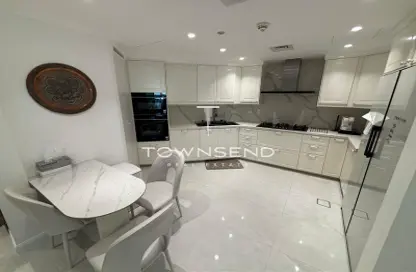 Apartment - 3 Bedrooms - 4 Bathrooms for sale in Al Tamr - Shoreline Apartments - Palm Jumeirah - Dubai