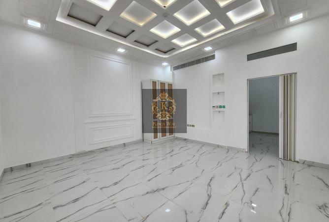 74627889 - Property Image 3