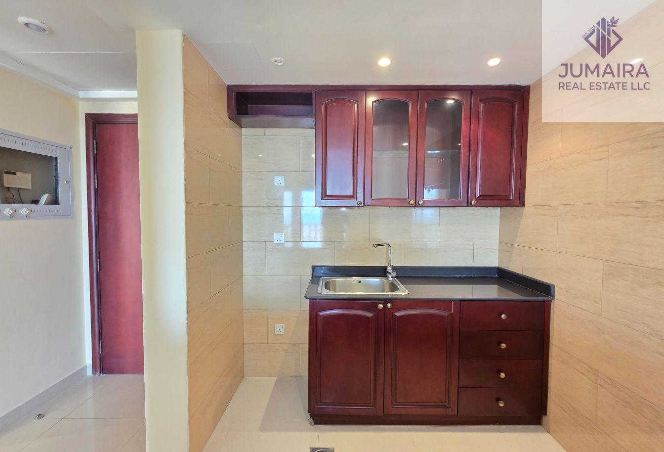 Spacious 1 Bedroom Apartment | Full Sea View