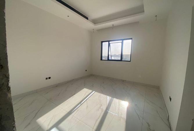 102420224 - Property Image 3