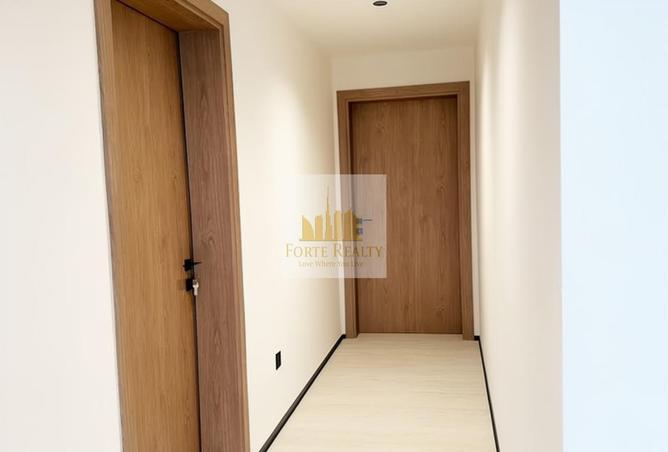 87044619 - Property Image 3
