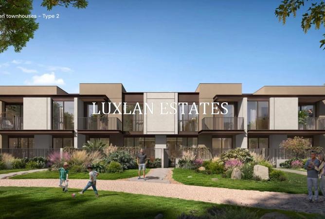 Exclusive|Single Row|Pool and Amenities Facing