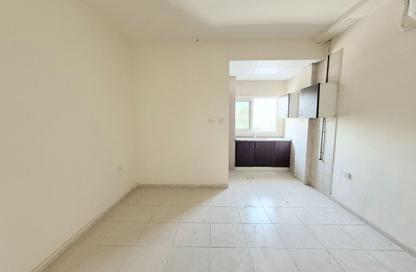 Apartment - Studio - 1 Bathroom for rent in Fire Station Road - Muwaileh - Sharjah