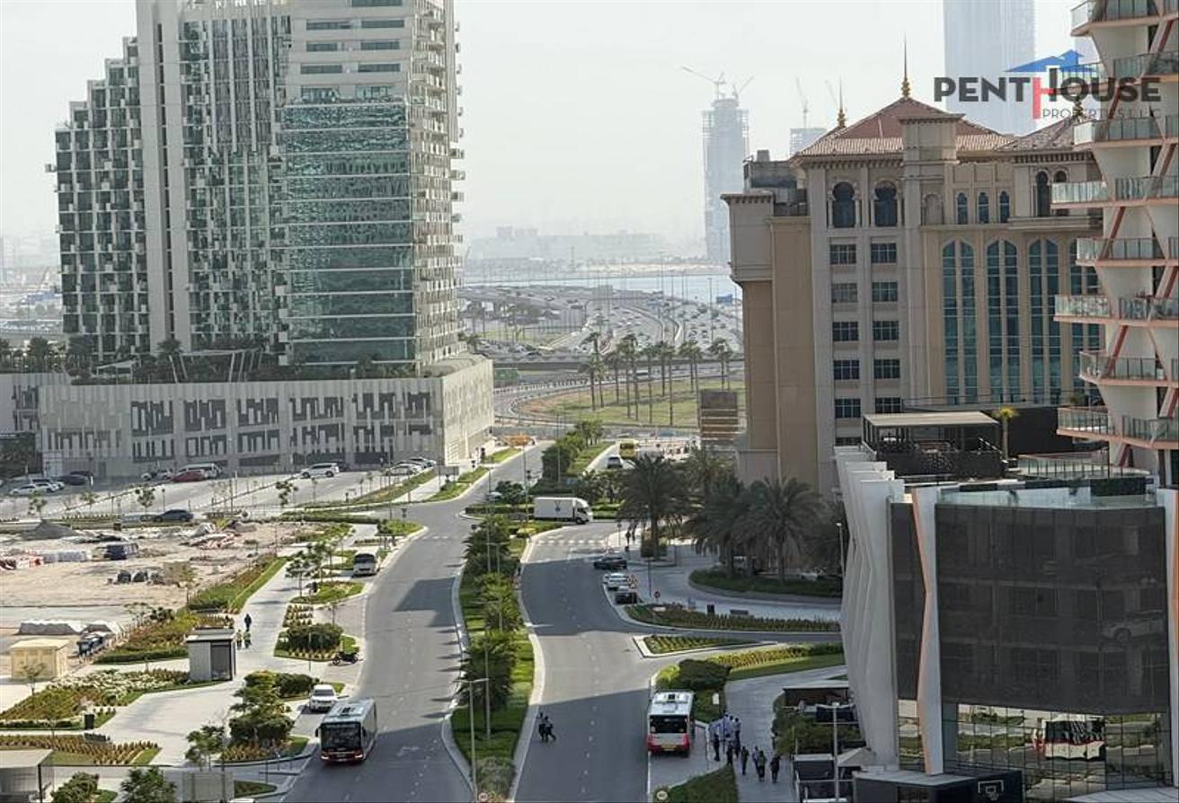 Brand New 1BR for Rent | Iconic Dubai Views photo 18