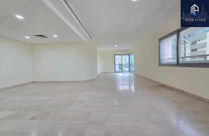 Apartment - 3 - 4 for rent in Skyline Residence - Sheikh Zayed Road - Dubai