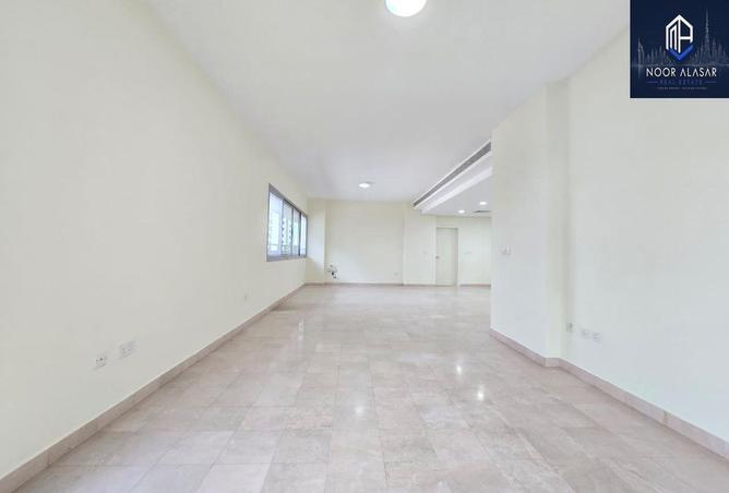 142869106 - Property Image 3
