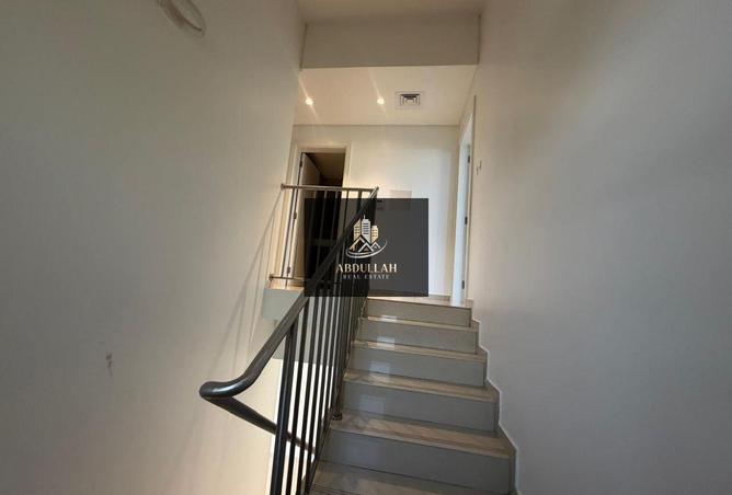 71128287 - Property Image 3