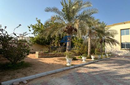 Villa - 6 - 7 for sale in Shakhbout City - Abu Dhabi Villa - 6 - 7 for sale in Shakhbout City - Abu Dhabi