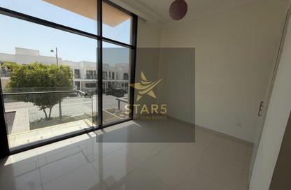 Townhouse - 3 - 5 for rent in Phoenix - Damac Hills - Dubai