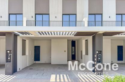 Villa - 3 - 4 for rent in Greenviews 2 - Emaar South - Dubai South (Dubai World Central) - Dubai Villa - 3 - 4 for rent in Greenviews 2 - Emaar South - Dubai South (Dubai World Central) - Dubai