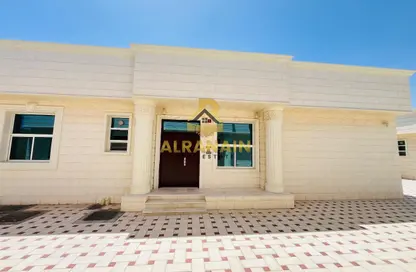 Villa - 3 Bedrooms - 5 Bathrooms for rent in Al Habooy - Al Markhaniya - Al Ain