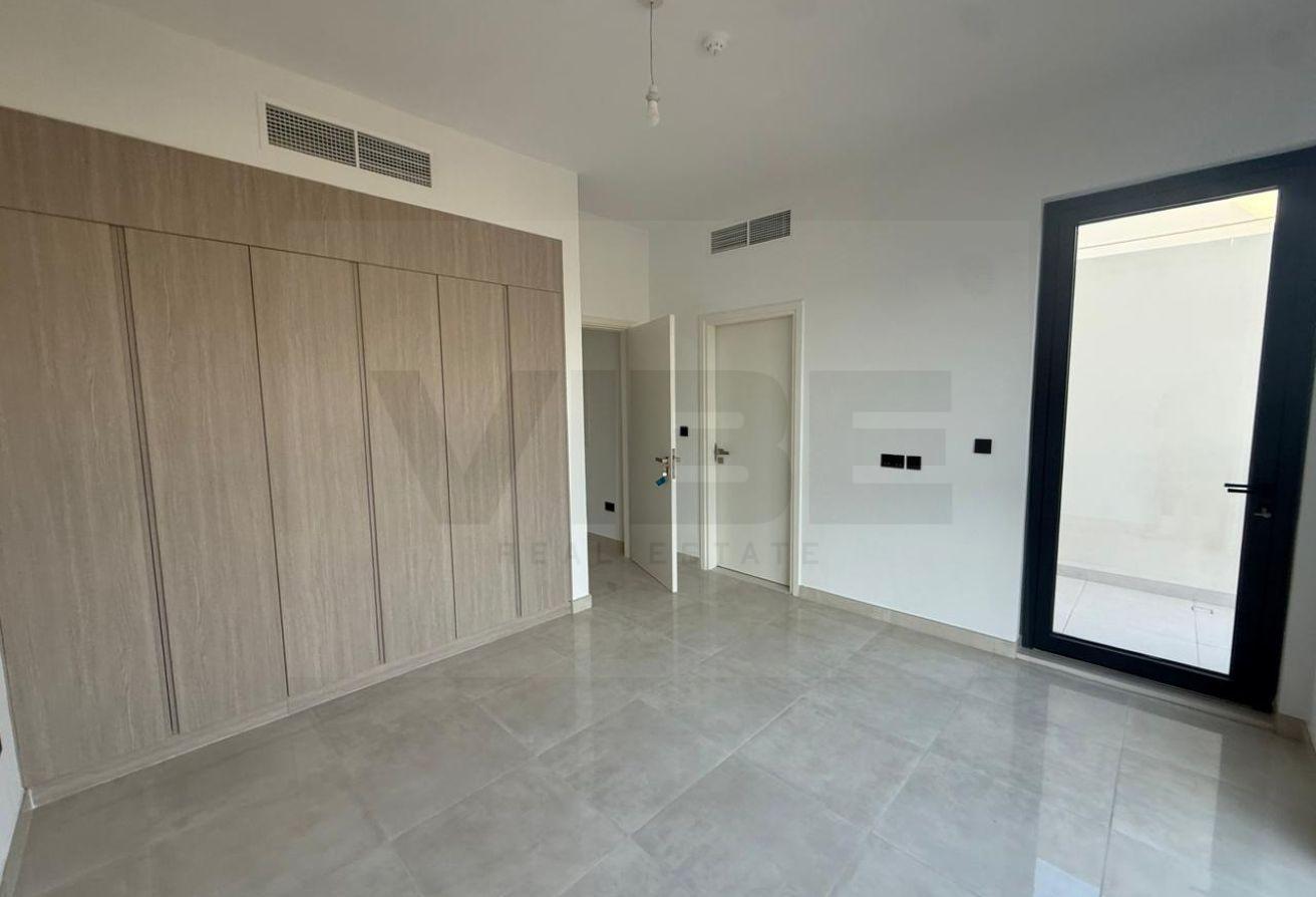 2 bed + Maids I Close to the pool