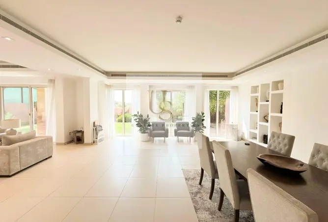 155578337 - Property Image 2