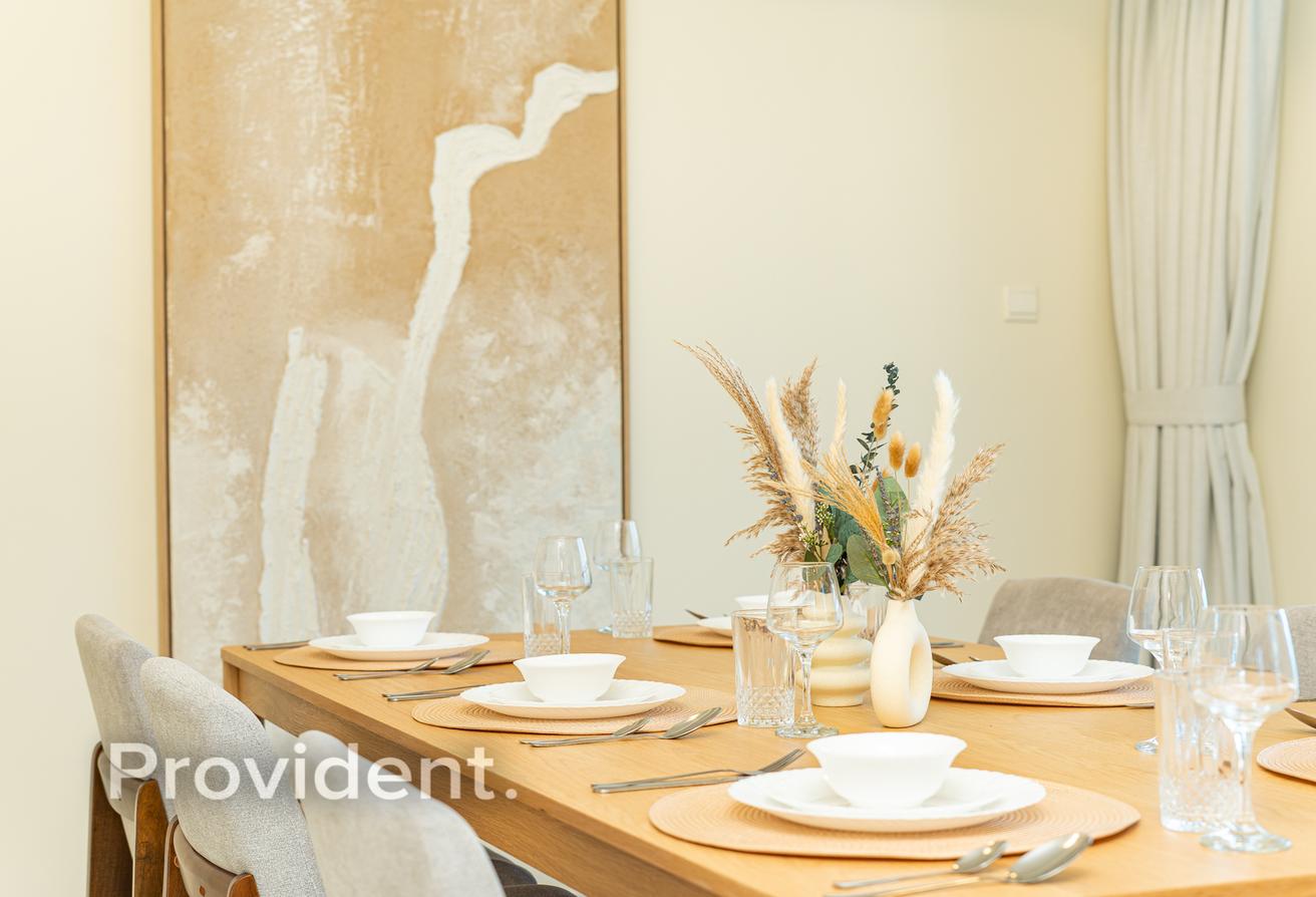 Elegant 3BR + Maid | Furnished | Prime Location photo 9