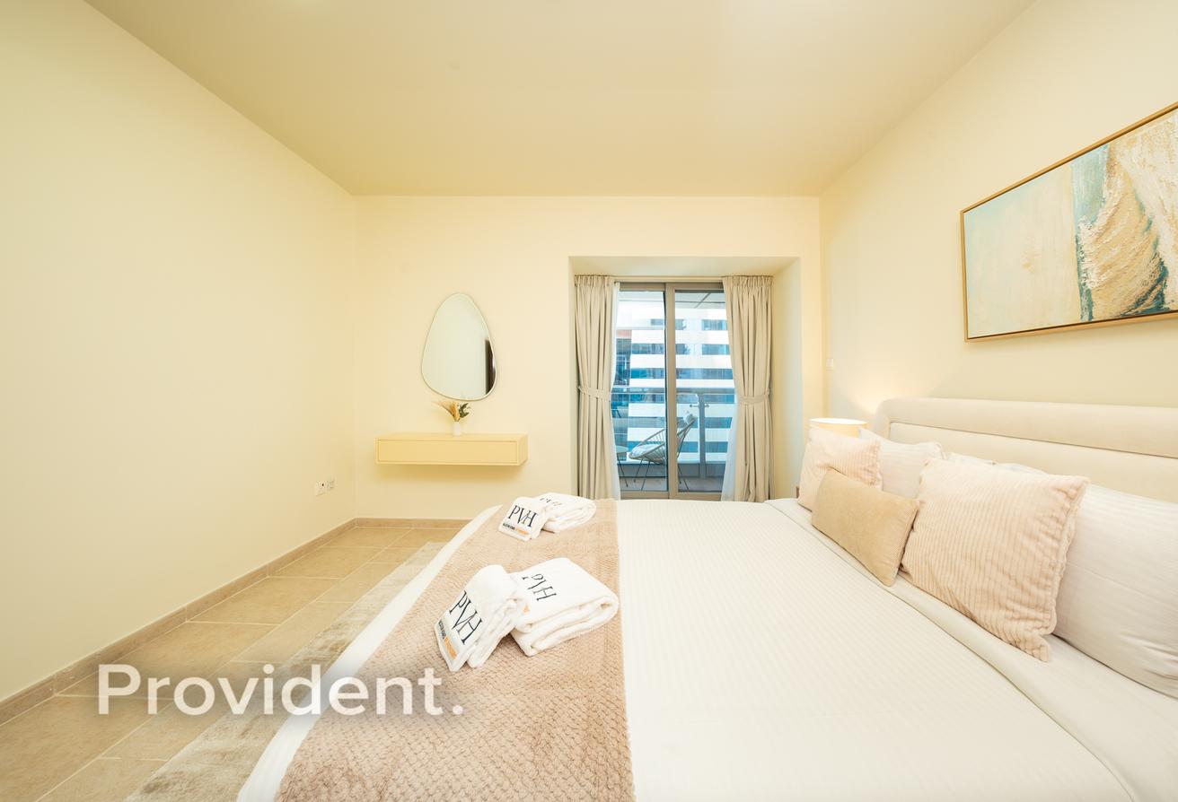 Elegant 3BR + Maid | Furnished | Prime Location photo 24