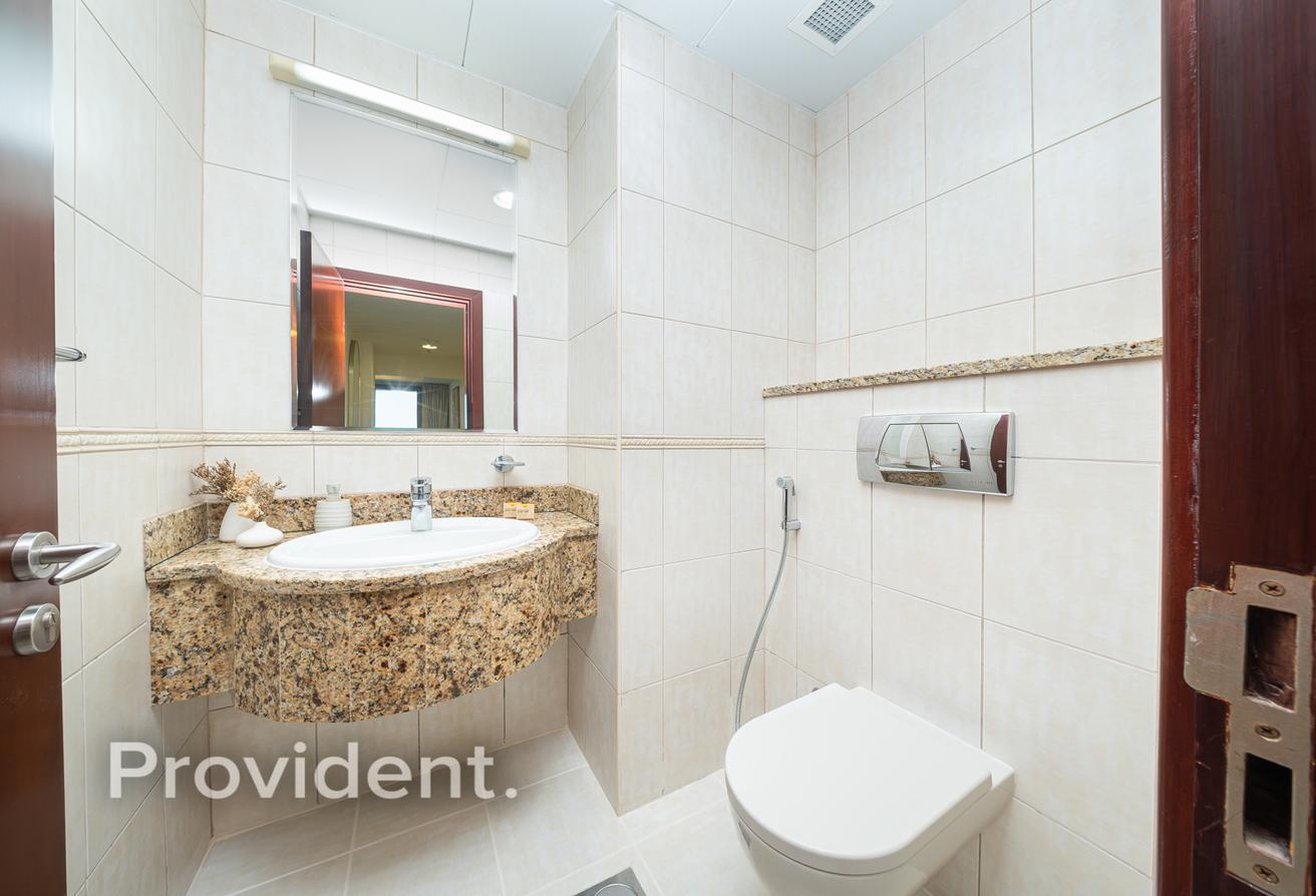Elegant 3BR + Maid | Furnished | Prime Location photo 19