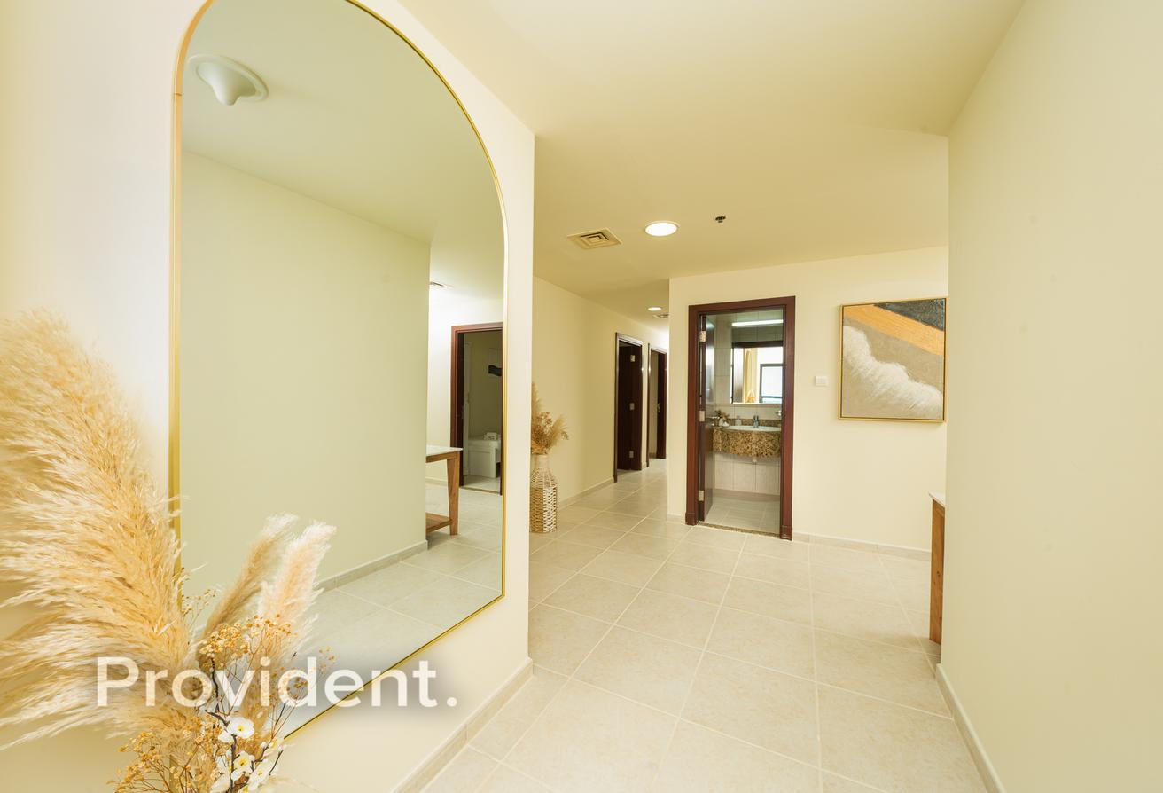 Elegant 3BR + Maid | Furnished | Prime Location photo 16