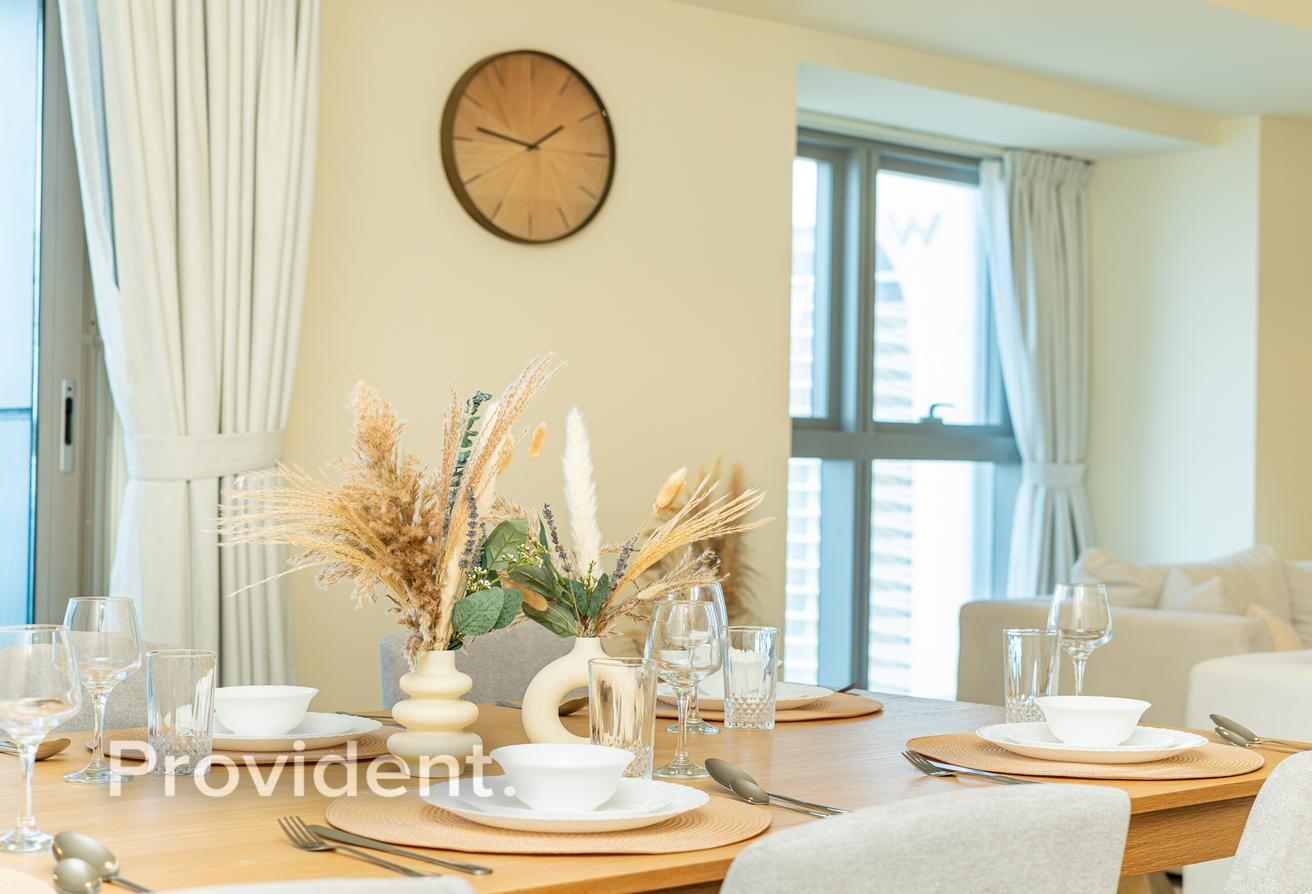 Elegant 3BR + Maid | Furnished | Prime Location photo 8