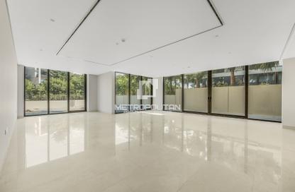 Villa - 4 - 5 for rent in Villa Amalfi - Jumeirah Bay Island - Jumeirah - Dubai