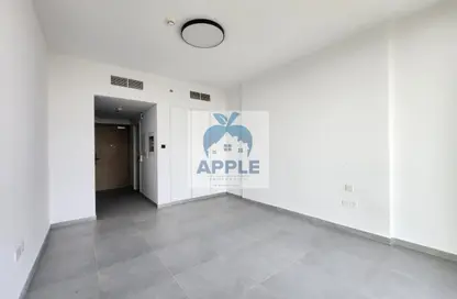 شقة - 1 حمام للايجار في الطراز - حي نسيج - الجادة - الشارقة