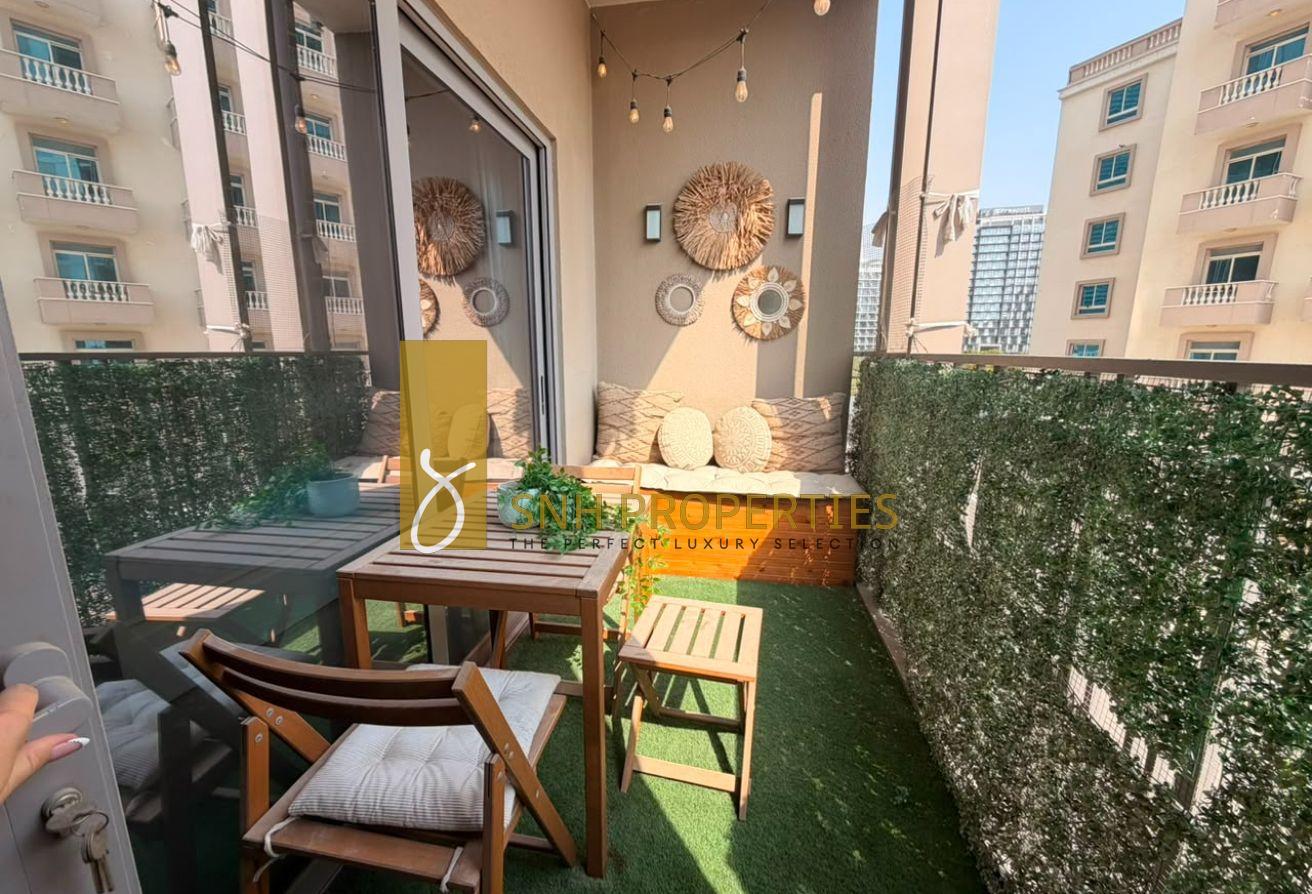 EXQUISITE FURNISHING | LUXURY 1BR | BRIGHT UNIT photo 7