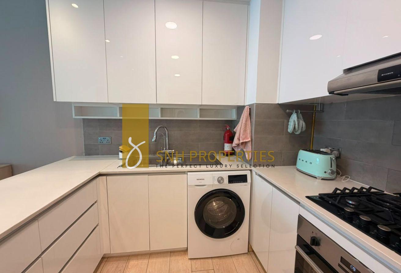 EXQUISITE FURNISHING | LUXURY 1BR | BRIGHT UNIT photo 11