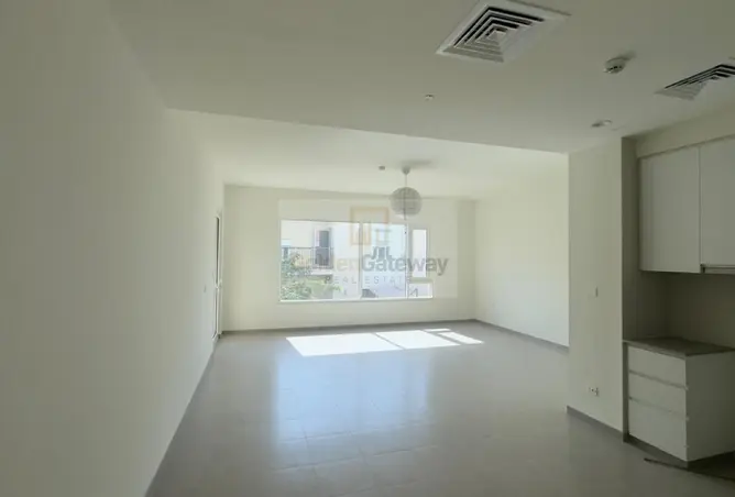 160102306 - Property Image 2