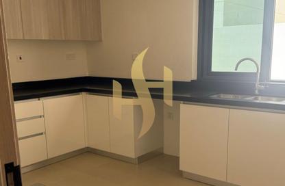 Villa - 4 Bedrooms - 6 Bathrooms for rent in Fay Al Reeman II - Al Shamkha - Abu Dhabi