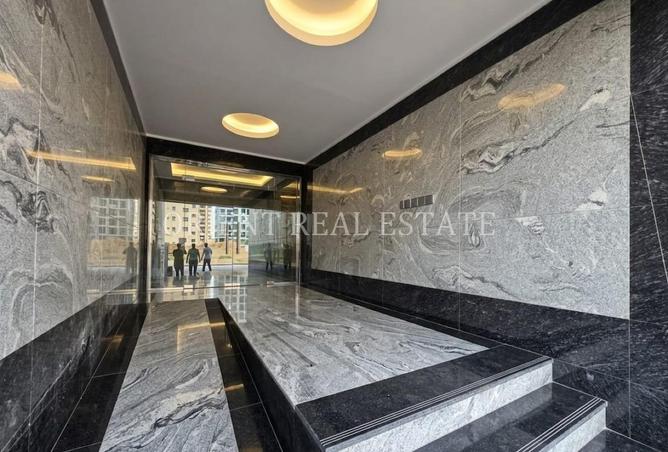 71118901 - Property Image 3