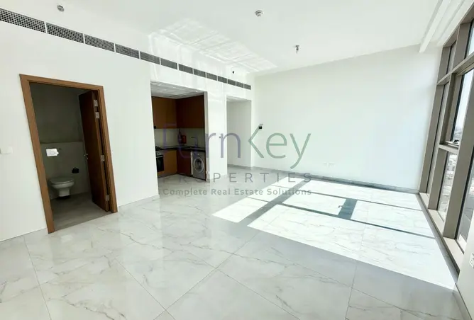 155520020 - Property Image 3