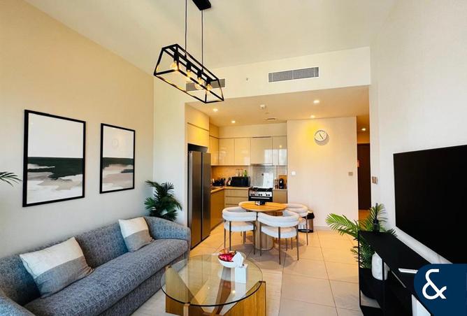 98260968 - Property Image 2
