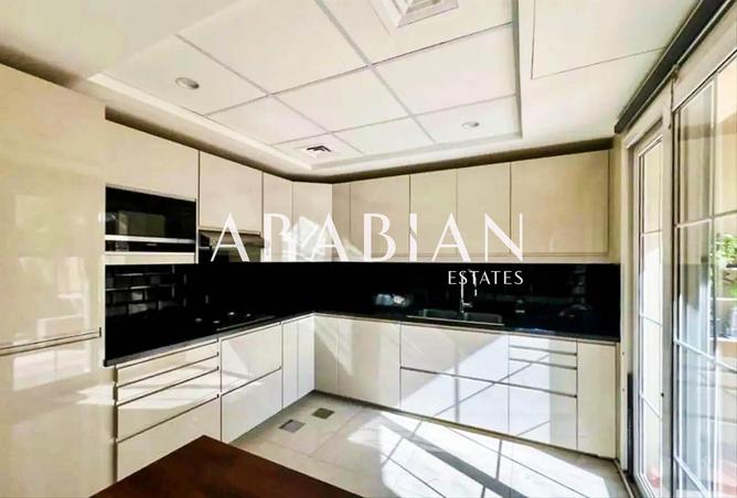 101277827 - Property Image 2