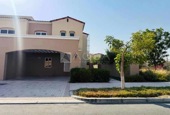 104699210 - Property Main Image