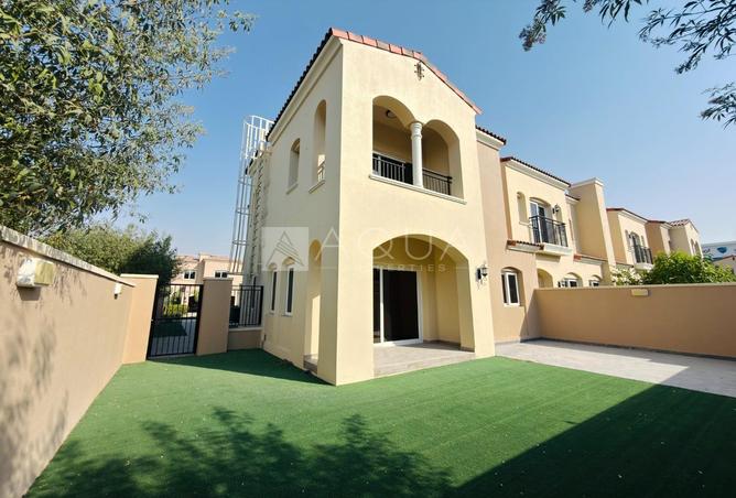 104699210 - Property Image 2