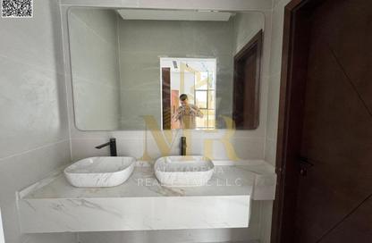 Villa - 7 Bedrooms - 7+ Bathrooms for sale in Al Amira Village - Al Yasmeen - Ajman