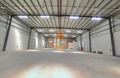 مستودع - استوديو - 1 حمام للبيع في أم الثعوب - أم القيوين