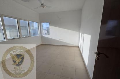 شقة - غرفة نوم - 2 حمامات للايجار في القليعة - الشرق - الشارقة