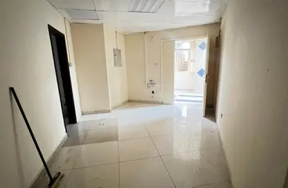 شقة - 2 غرف نوم - 2 حمامات للايجار في المجاز 2 - المجاز - الشارقة