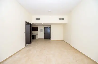 Apartment - 1 Bedroom - 1 Bathroom for rent in Silicon Gates 1 - Silicon Gates - Dubai Silicon Oasis - Dubai