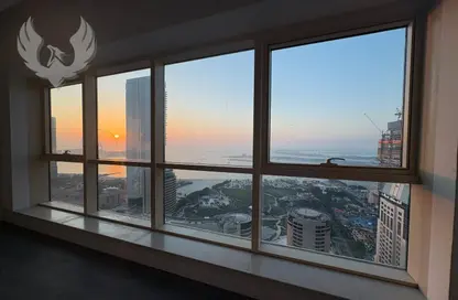 Apartment - 3 Bedrooms for rent in The Royal Oceanic - Dubai Marina - Dubai