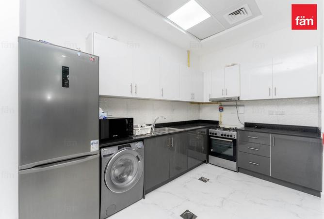 Spacious Furnished | Study Room | Hot Price photo 3