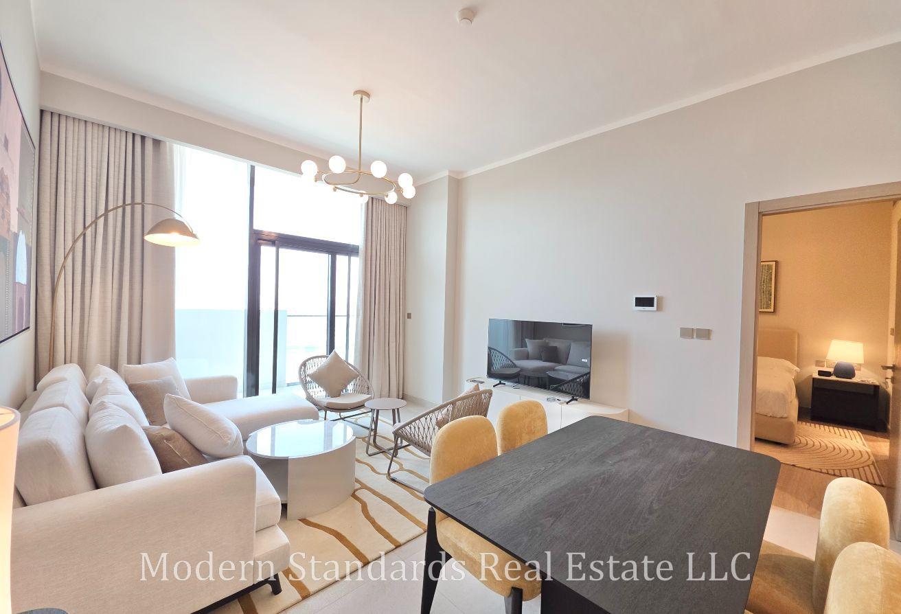 Brand New l Fully Equipped & Furnished photo 5